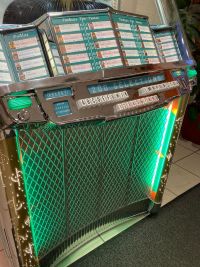 Vue rapprochée du Wurlitzer 2100